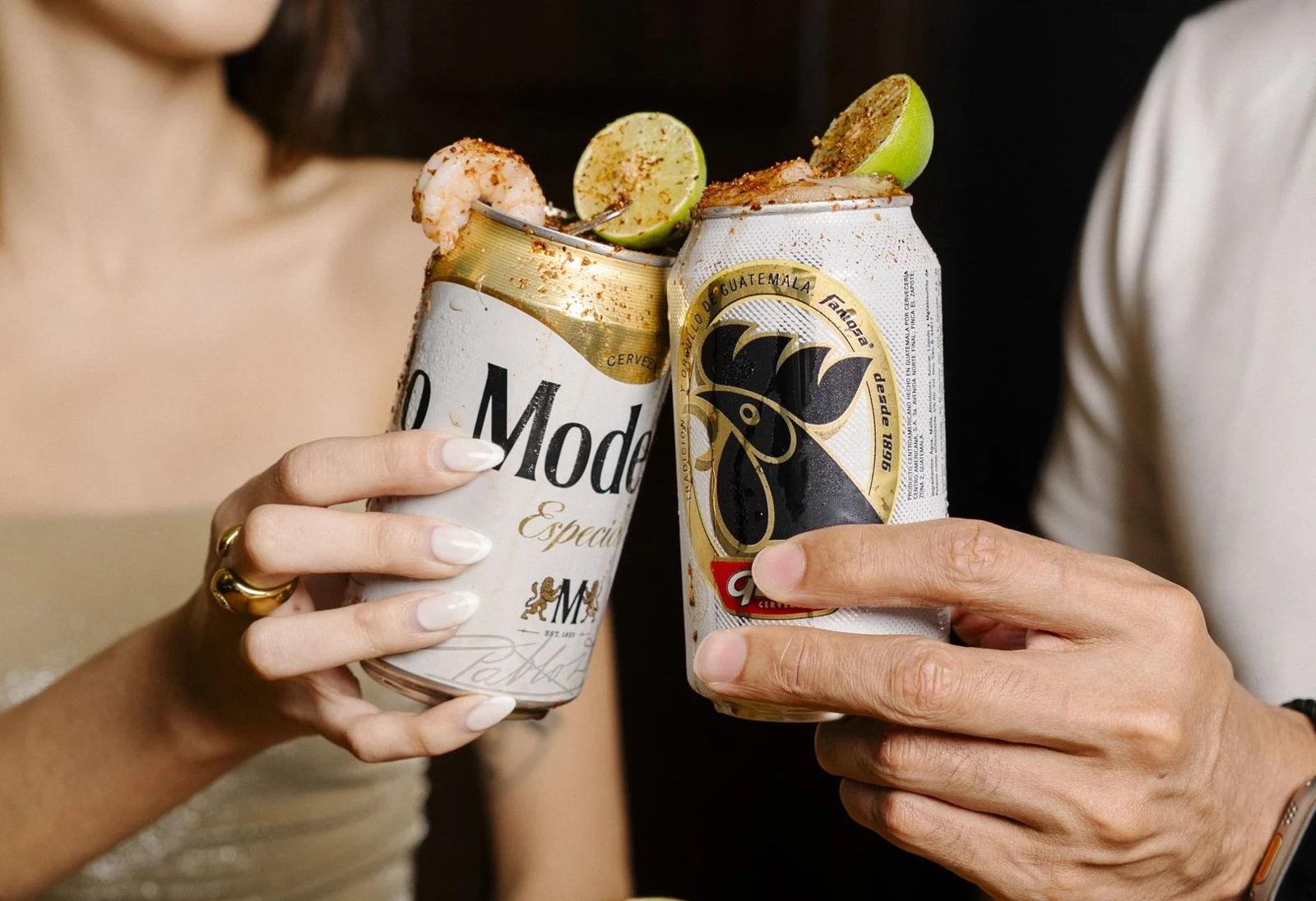 Cervezas y piconas del menu de El Toldo